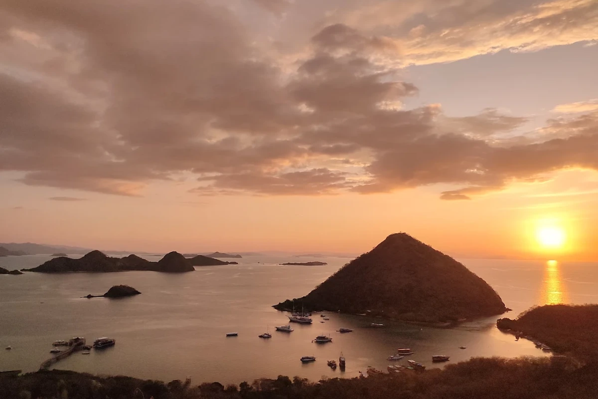 What to do in Labuan Bajo city